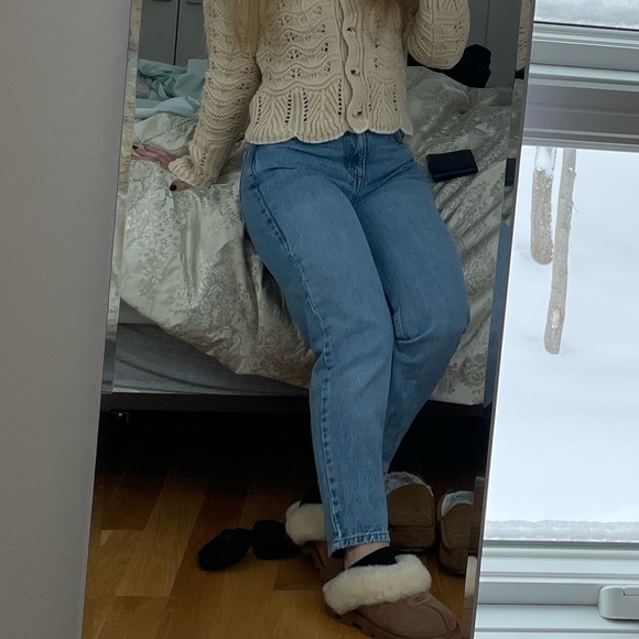 ASOS DESIGN Petite high rise slouchy mom jeans - Picture 3 of 5